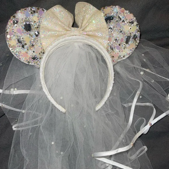 Accessories | Custom Made Minnie Bridal Ears Worn Once  display picture 3